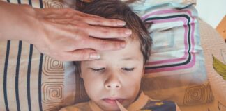 Fără triaj epidemiologic în școli: Să îl facă părinții!