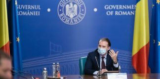 Guvernul interzice cumulul pensiei cu salariul în sistemul public. Bugetarii pot lucra până la 70 de ani