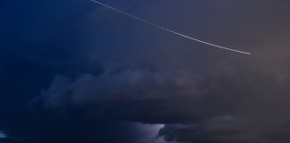 Cea mai spectaculoasă ploaie de stele a începutului de an are loc la noapte