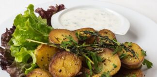 Cartofi la cuptor calorii. Simpli, cu cașcaval sau cu telemea de vacă cartofi la cuptor calorii