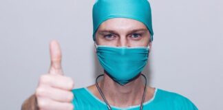 „Fără vaccin, fără job”. Țările europene unde vaccinul anti-COVID e obligatoriu în sănătate. Ce se întâmplă în România vaccinare medic covid