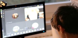 Se închid școlile din Ilfov. Elevii vor face școală online școala online elev calculator