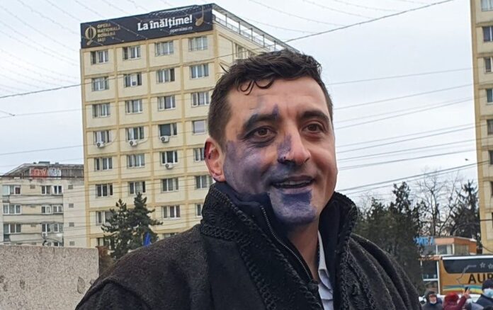 George Simion a fost stropit cu cerneală la Iași FOTO: ziaruldeiasi.ro
