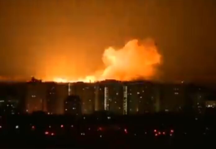 Bombardament la perferia Kievului