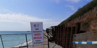 Faleza de la Costinești se prăbușește faleza costinești se prăbușește