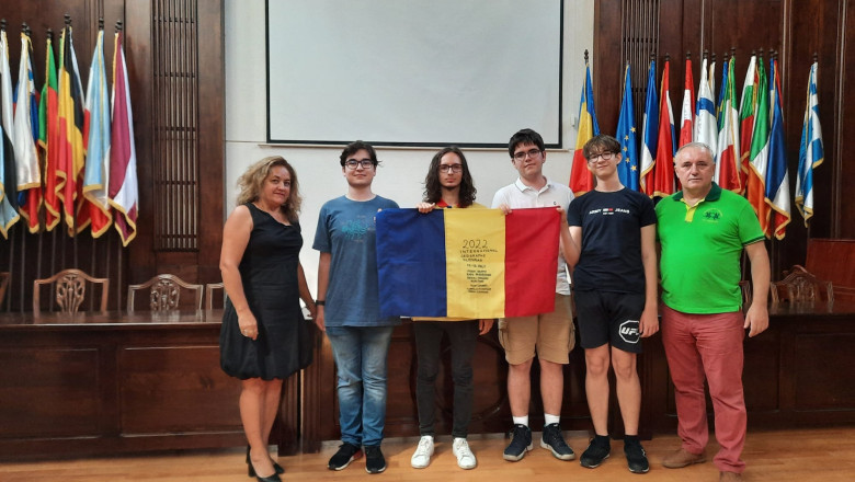 Elevii români au obținut patru medalii la Olimpiada Internațională de Geografie de la Paris. FOTO: Facebook Inspectoratul Școlar Iași