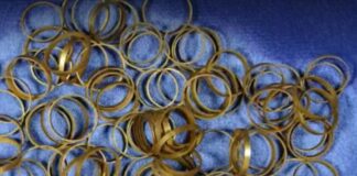 Un tezaur impresionant, cu peste 160 de inele din aur, a fost descoperit în România inele aur