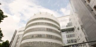 O fetiță și tatăl ei au suferit arsuri la ochi după ce au fost expuși accidental la raze UV într-un spital de stat Spitalul de Copii „Victor Gomoiu”