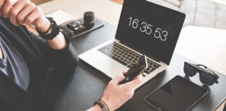 Timp de 7 ani, angajata unei bănci a furat din conturile clienților. Suma totală este uriașă birou angajată