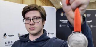 Un tânăr refugiat din Ucraina a câștigat argintul pentru România la Campionatul European de Șah Kirill Shevchenko șah
