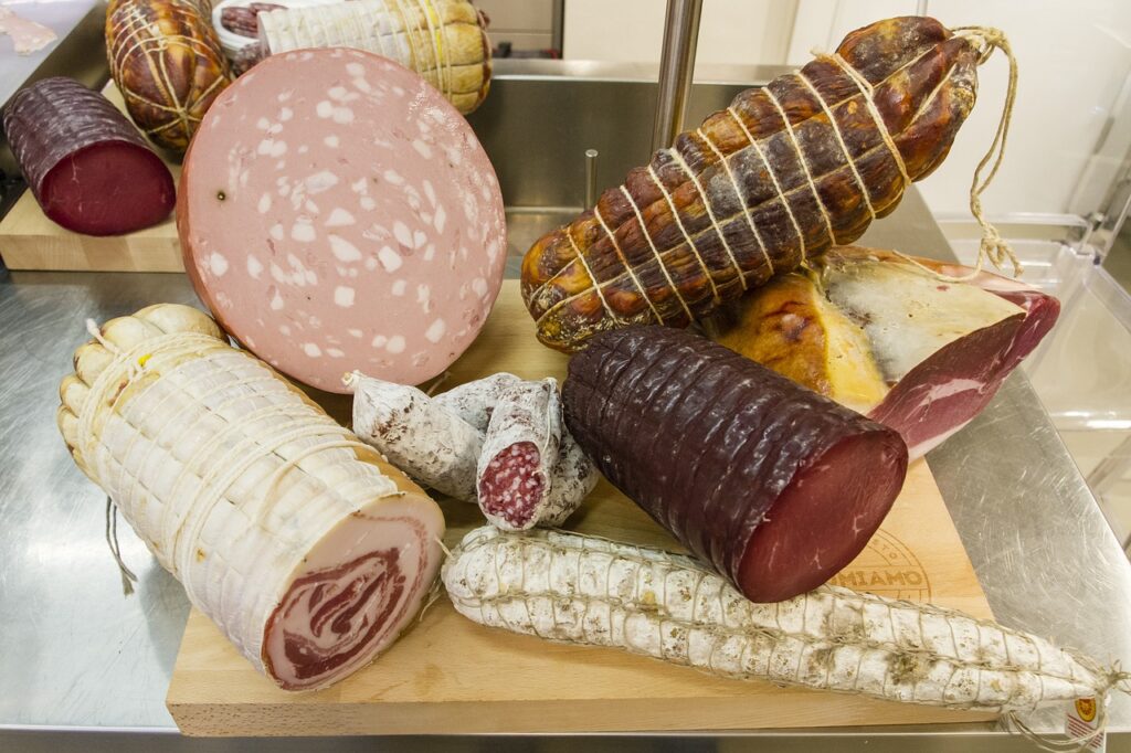 câte calorii are o felie de mortadella