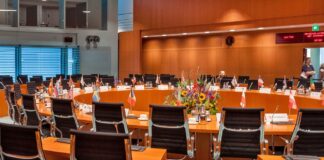 Un parlamentar a fost concediat deoarece ce nu a venit niciodată la muncă în 7 luni de mandat parlament ședință