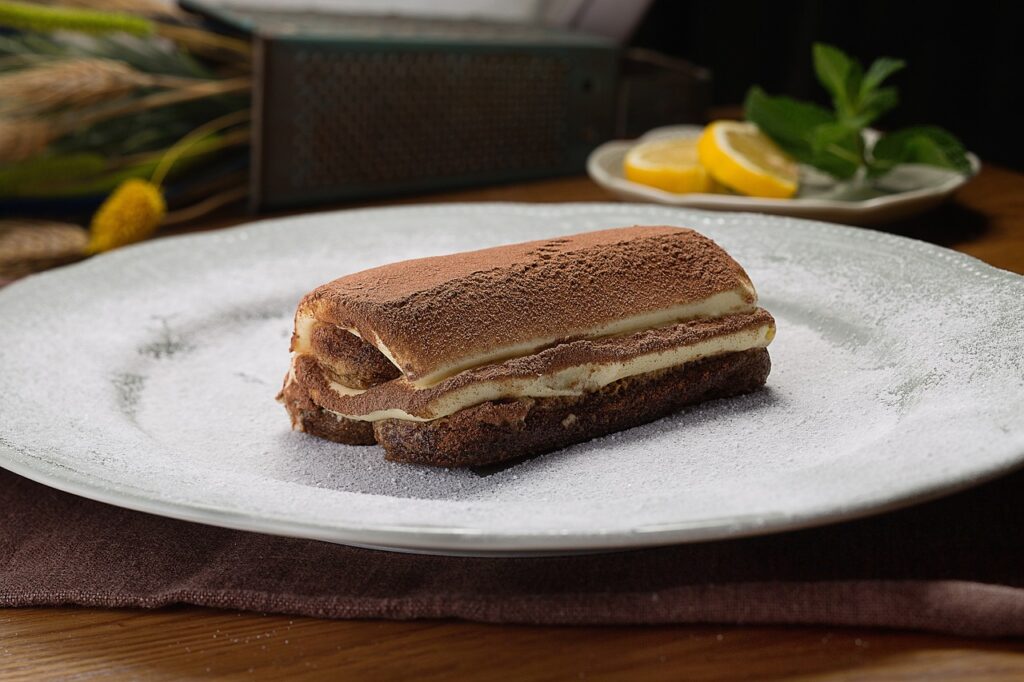 câte calorii are o felie de tiramisu