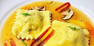 Câte calorii au ravioli cu ciuperci, ricotta, brânză, carne câte calorii au ravioli