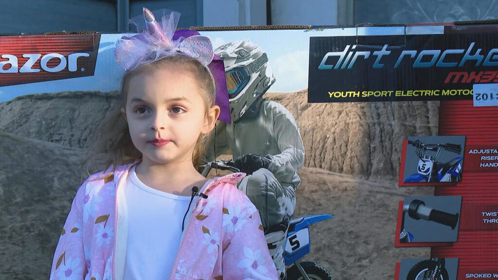 fetița comandă online motociclete cizme