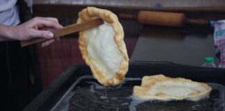 Câte calorii are un langoș. 3 exemple explicate câte calorii are un langoș