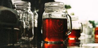 Un bărbat de 45 de ani din Iași a ajuns în comă după ce a băut alcool toxic alcool