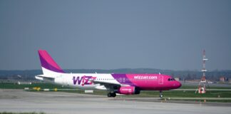 200 de români, dați jos dintr-un avion Wizz Air la Madrid, după ce au stat 2 ore în aeronavă FOTO: skyradar/Pixabay.com