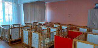 Ce pedeapsă a primit o educatoare ce a strâns de gât o fetiță de 3 ani Creșa nr. 6 Trivale