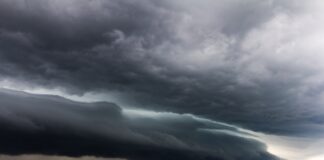 România așteaptă furtuna Ashley. Cât de mult vor scădea temperaturile furtună