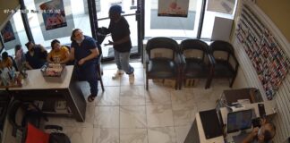 Un jaf ca într-o comedie: „Toată lumea la pământ! Dați-mi toți banii!” Reacția clienților e de milioane