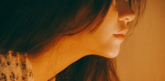 O femeie care suferea de depresie postnatală și-a ucis fiul de 1 an și 2 luni depresie postnatală