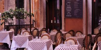 Surpriza avută de clientul unei pizzerii în momentul în care a văzut nota de plată: „În 40 de ani nu mi s-a întâmplat” local bitro italia