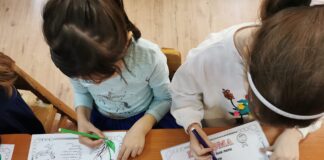 Educatoare suspectată că a bătut două fetițe. Poliția a deschis o anchetă Grădinița nr. 40 Ploiești