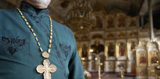 Pentru prima dată în istorie, Ucraina va sărbători Crăciunul pe 25 decembrie preot biserică ortodoxă