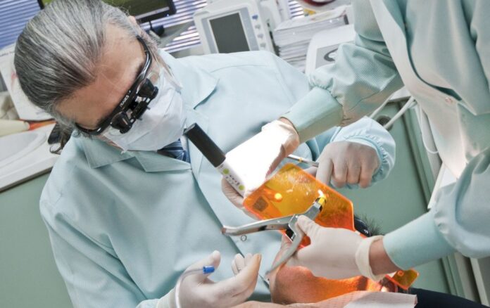 dentist stomatolog