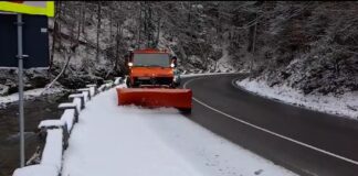 Ninge viscolit în mai multe județe. Se intervine cu utilaje de deszăpezire pe șosele ninsoare șosea