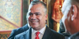 Ministrul Dezvoltării „plânge” de mila primarilor: „Au salariul cât o învăţătoare, sincer” adrian veștea