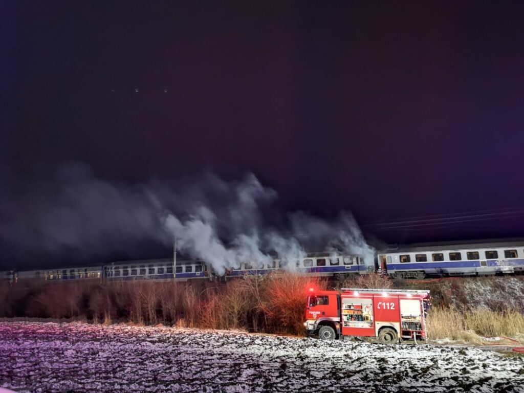 incendiu tren bistrița