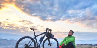 Mărturia unui drumeț care și-a văzut prietenul atacat de urs: „Vă scriu aceste rânduri răgușit. Am văzut ursul și nu doar atât”