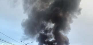 Un autocar în care se aflau 30 de elevi a luat foc în mers autocar ars