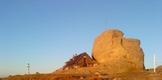 Se redeschide cabana de pe vârful Omu, din Bucegi. Informații importante pentru drumeți vârful omu