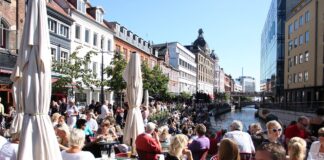 TOP. Cele mai fericite orașe din lume. 2 orașe din România apar în clasament aarhus danemarca