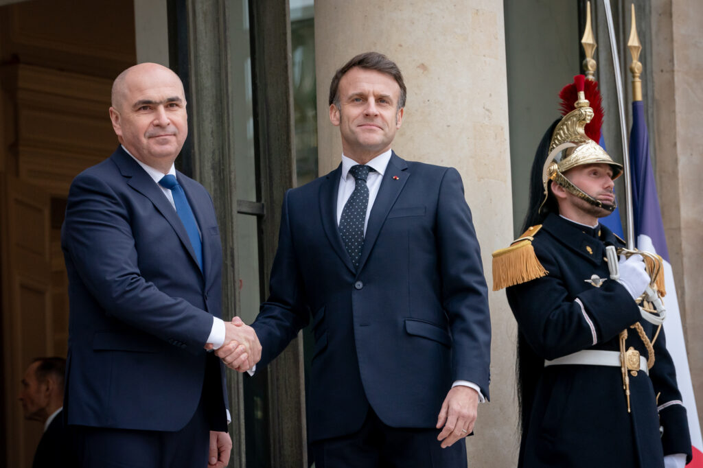 ilie bolojan emmanuel macron