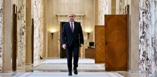 Guvernul Bolojan revine cu „marea interdicție”. Care sunt punctele tari și cele slabe ale măsurii pregătite ilie bolojan